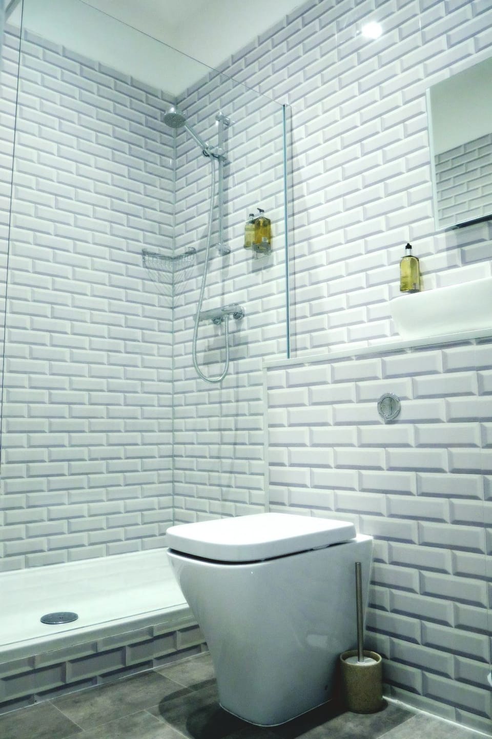 Luxury plus room | Bathroom | Free toiletries, hair dryer, towels, soap