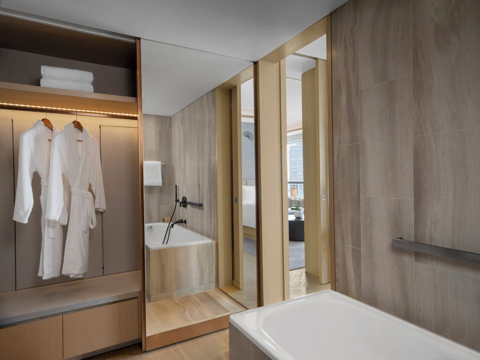 Director Suite King Room | Bathroom | Shower, free toiletries, hair dryer, bathrobes