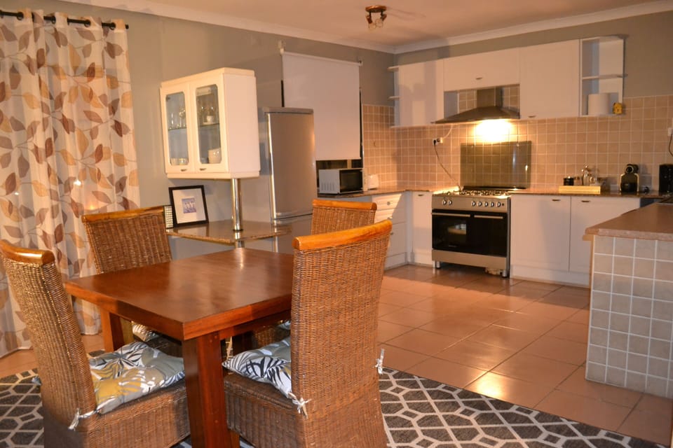 Comfort Apartment | Private kitchen | Coffee/tea maker, electric kettle
