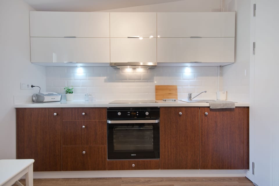 Apartment | Private kitchenette | Fridge, stovetop, dishwasher, coffee/tea maker