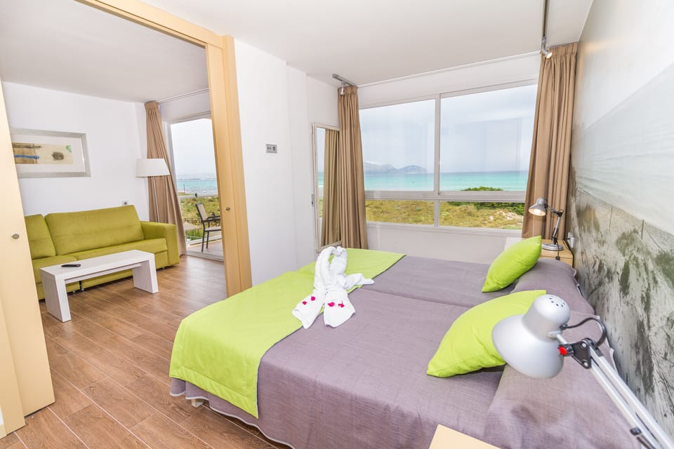 Standard Apartment, 1 Bedroom, Partial Sea View | In-room safe, desk, free WiFi, bed sheets