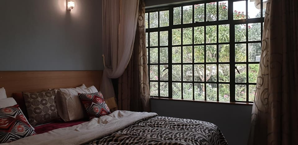 Minibar, in-room safe, desk, blackout drapes