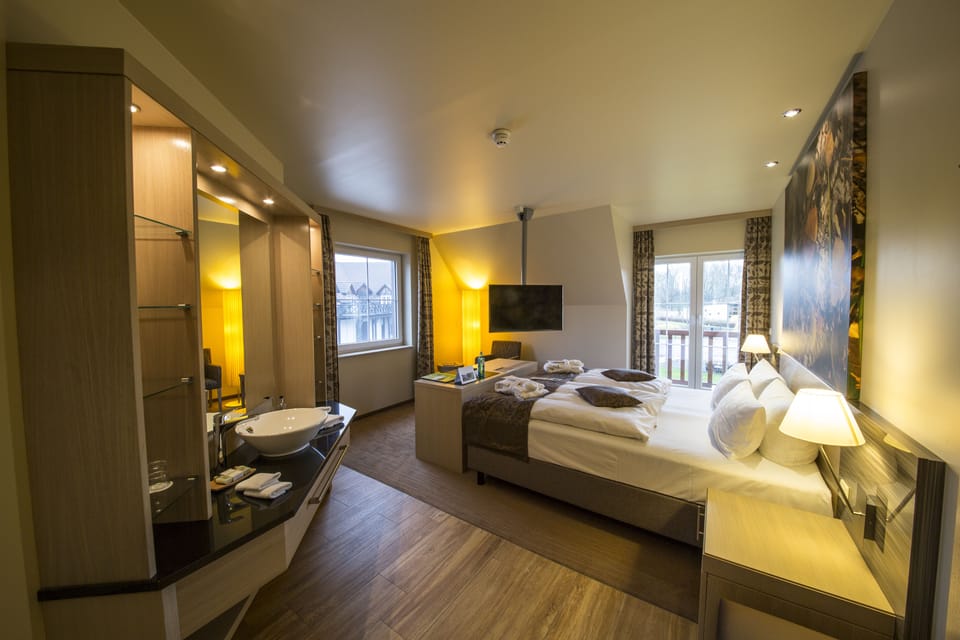 Premium Double Room | In-room safe, desk, blackout drapes, free WiFi