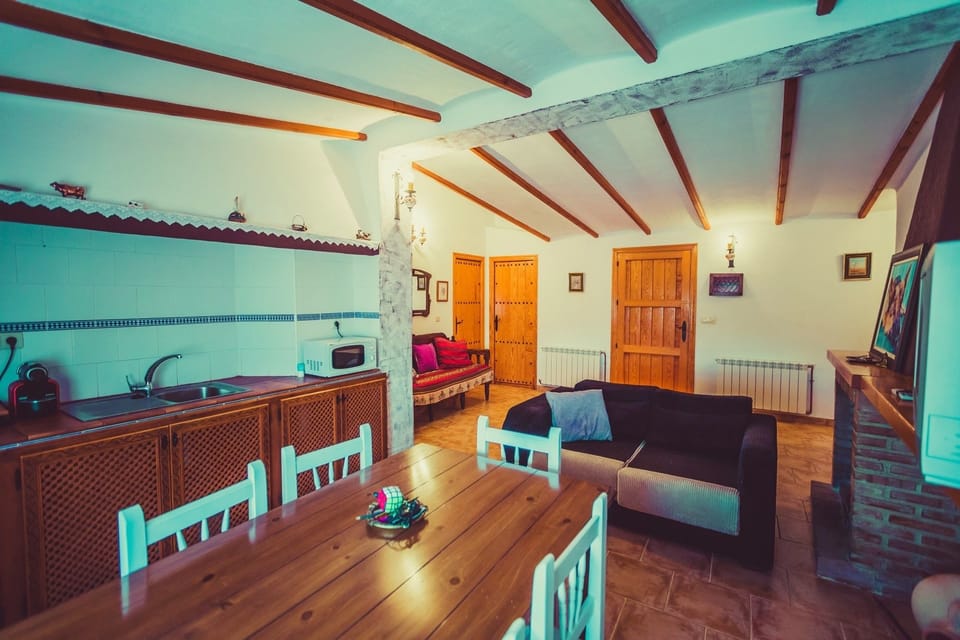 Apartment, 3 Bedrooms | Private kitchen
