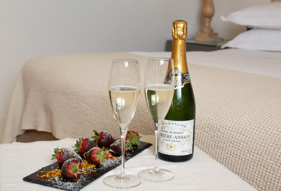 Room service - dining