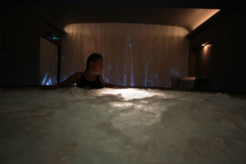 Pavillon de la Reine & Spa, Place des Vosges Hotel in Paris