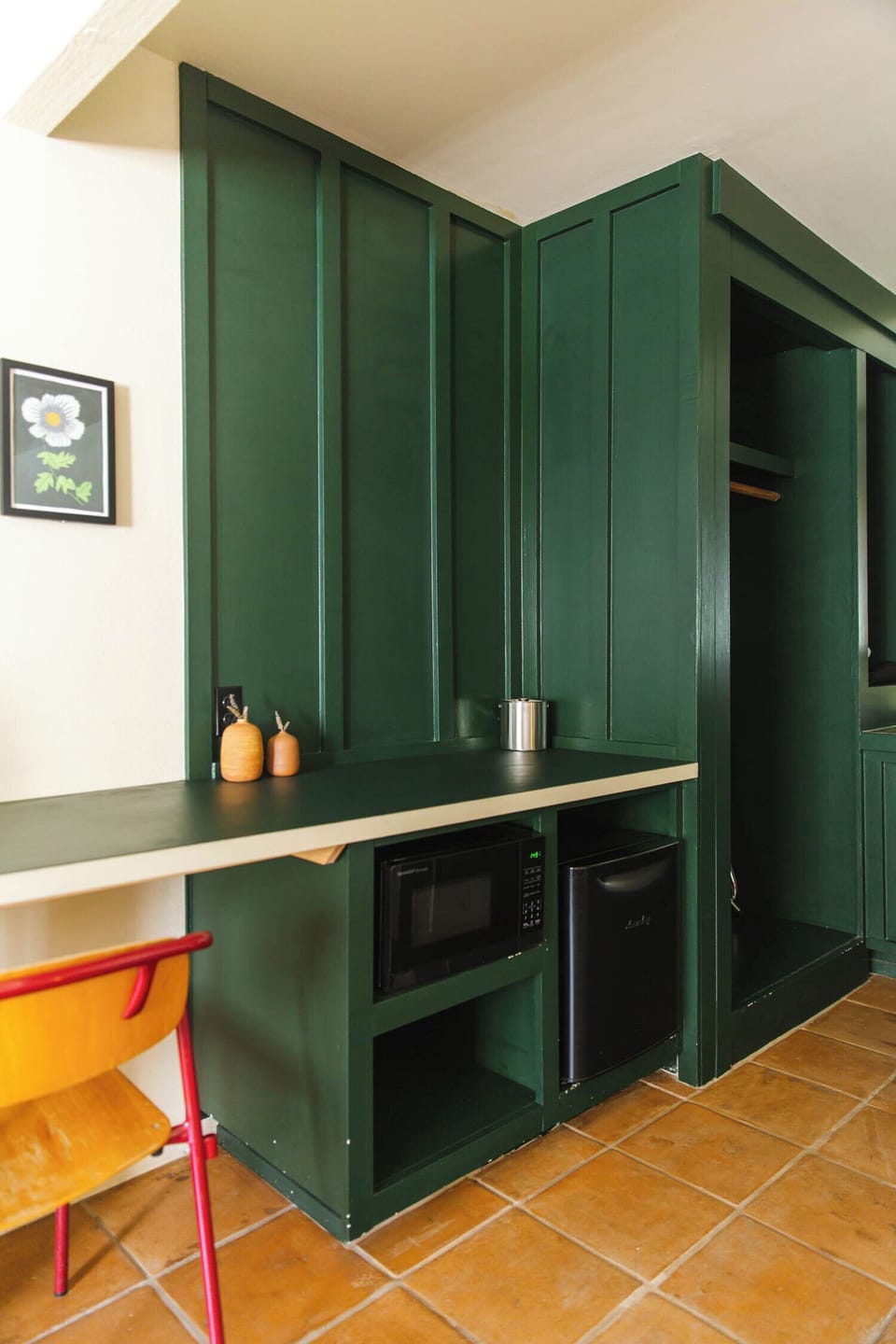 Standard Double Room Upstairs | Living area | Plasma TV