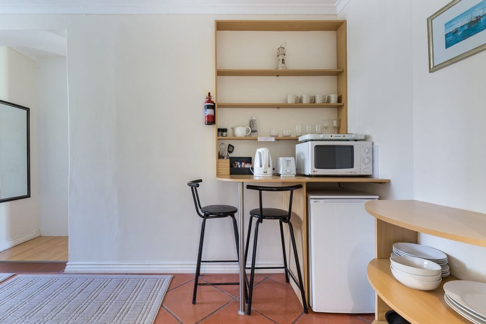 Sunset Room  | In-room dining