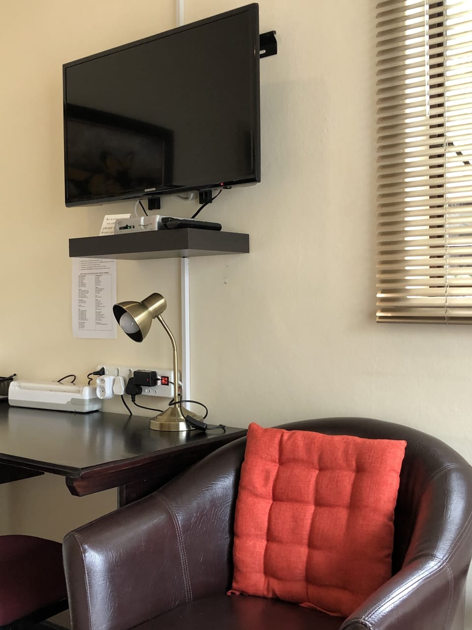 Single room (3) | In-room safe, desk, laptop workspace, iron/ironing board