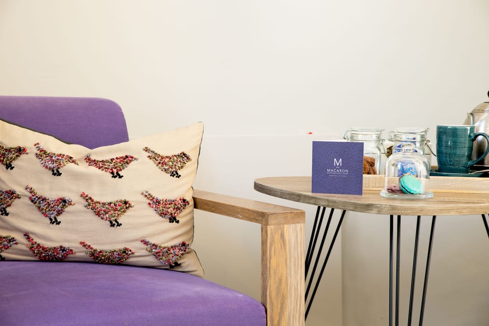 Standard King | Minibar, in-room safe, individually decorated, individually furnished