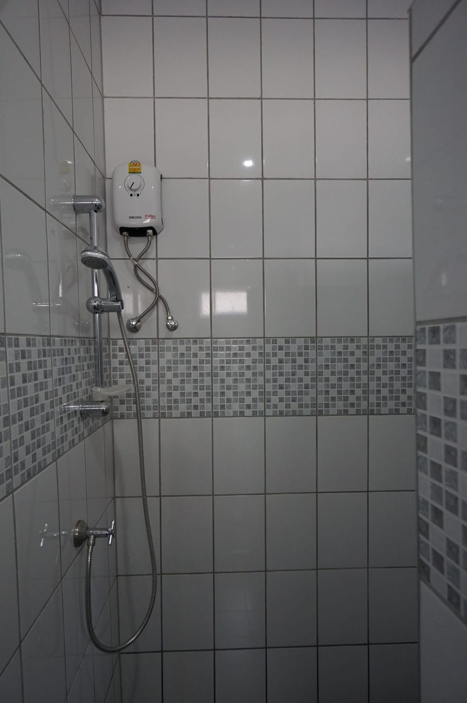 King Balcony | Bathroom shower