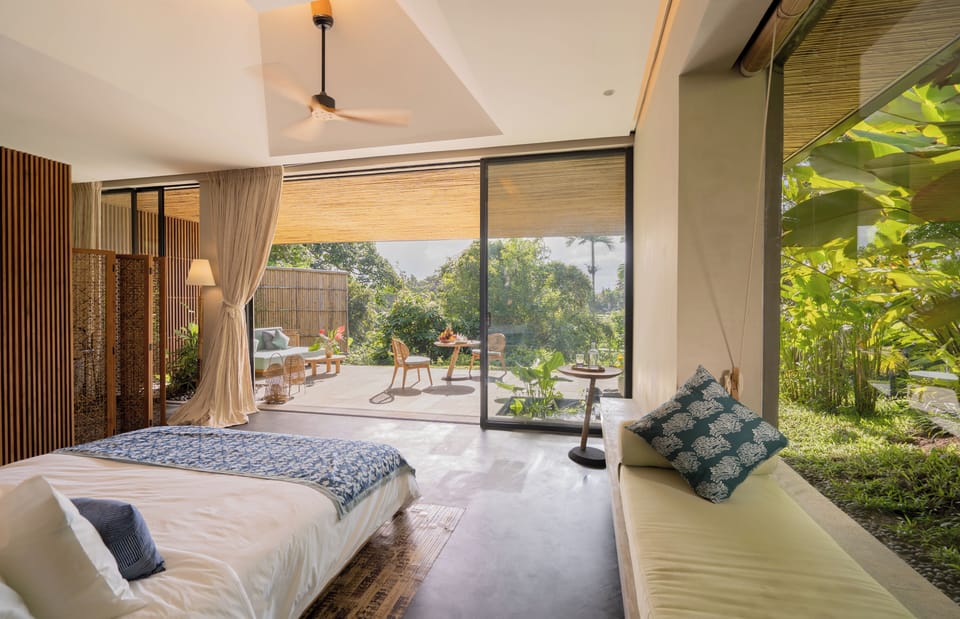 Master Room | 1 bedroom, premium bedding, minibar, desk