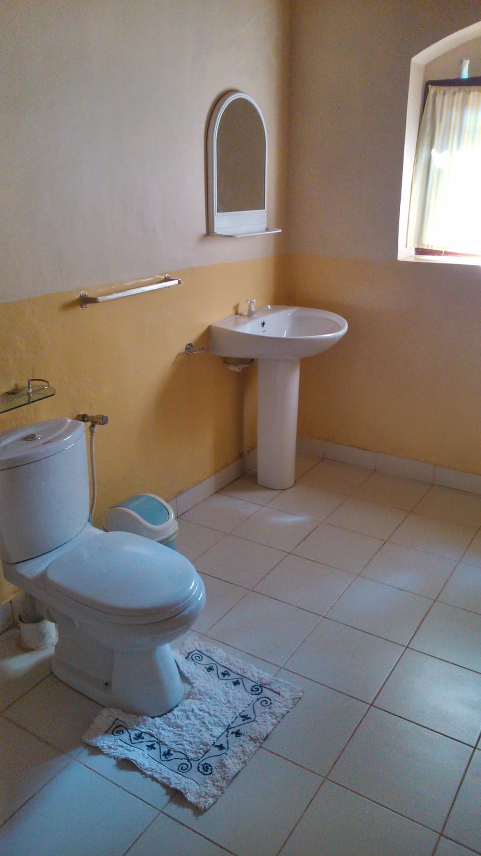 Standard Bungalow, 2 Bedrooms, Non Smoking, Garden View | Bathroom | Shower, free toiletries, towels