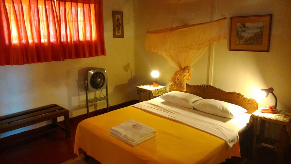Standard Bungalow, 2 Bedrooms, Non Smoking, Garden View | 2 bedrooms, desk, free WiFi, bed sheets