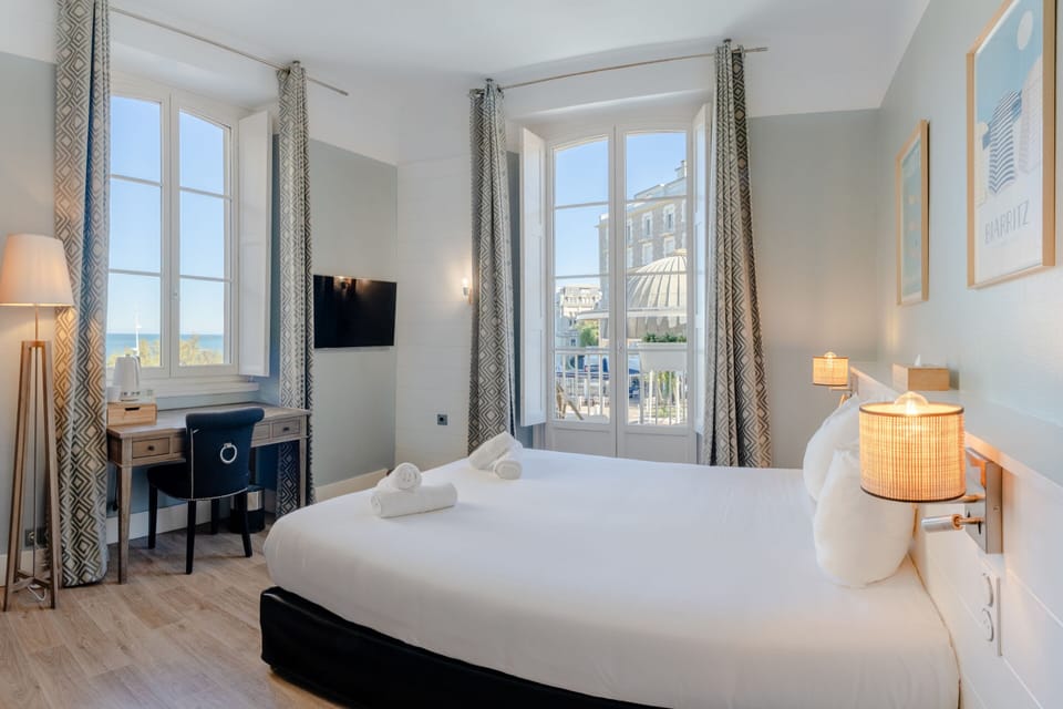 Prestige  Double Room with Ocean View | In-room safe, free WiFi, bed sheets