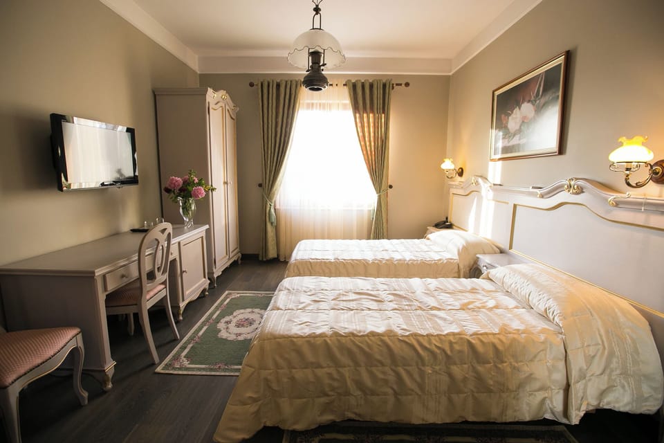 Premium bedding, minibar, in-room safe, desk