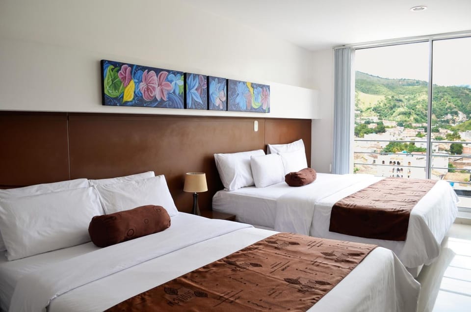 In-room safe, desk, free WiFi