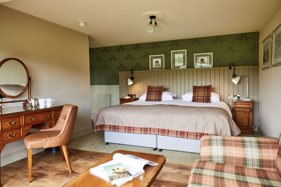 Deluxe Double or Twin Room | 1 bedroom, desk, iron/ironing board, free WiFi