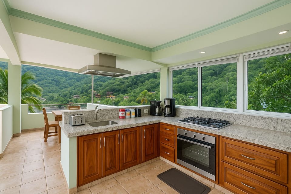 Exclusive Room | Private kitchen | Coffee/tea maker, cleaning supplies