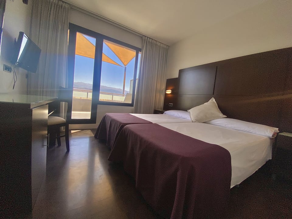 Double Room with Terrace | In-room safe, desk, laptop workspace, soundproofing