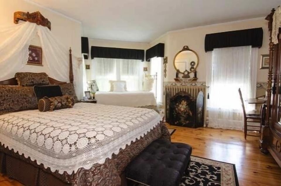 The Tower Room | Premium bedding, individually decorated, individually furnished, desk