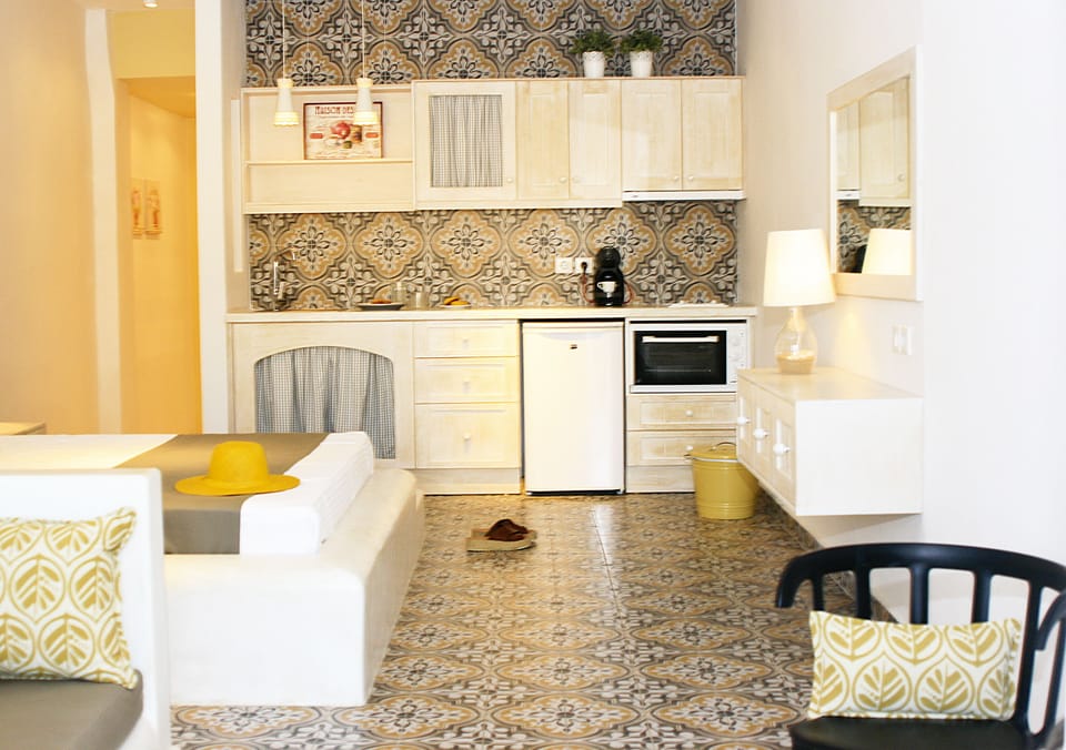 Luxury Quadruple Room, Sea View | Private kitchen | Full-size fridge, microwave, stovetop, espresso maker