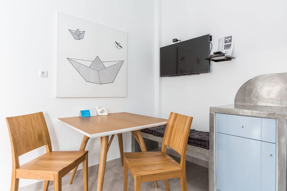 Traditional Apartment (by Cocomat) | Private kitchen | Fridge, oven, stovetop, espresso maker