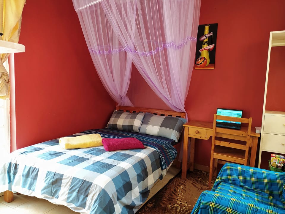 Economy Single Room | Interior detail
