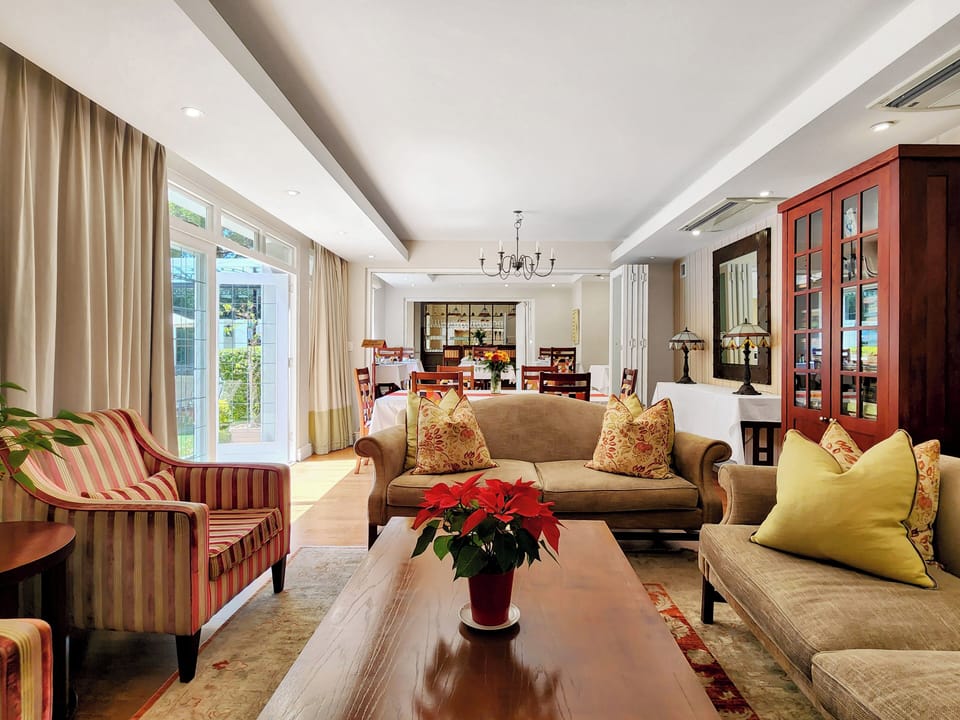 32-inch flat-screen TV with satellite channels, TV, DVD player