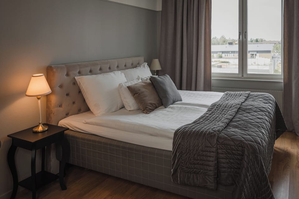 Standard Double or Twin Room | Desk, iron/ironing board, free WiFi, bed sheets