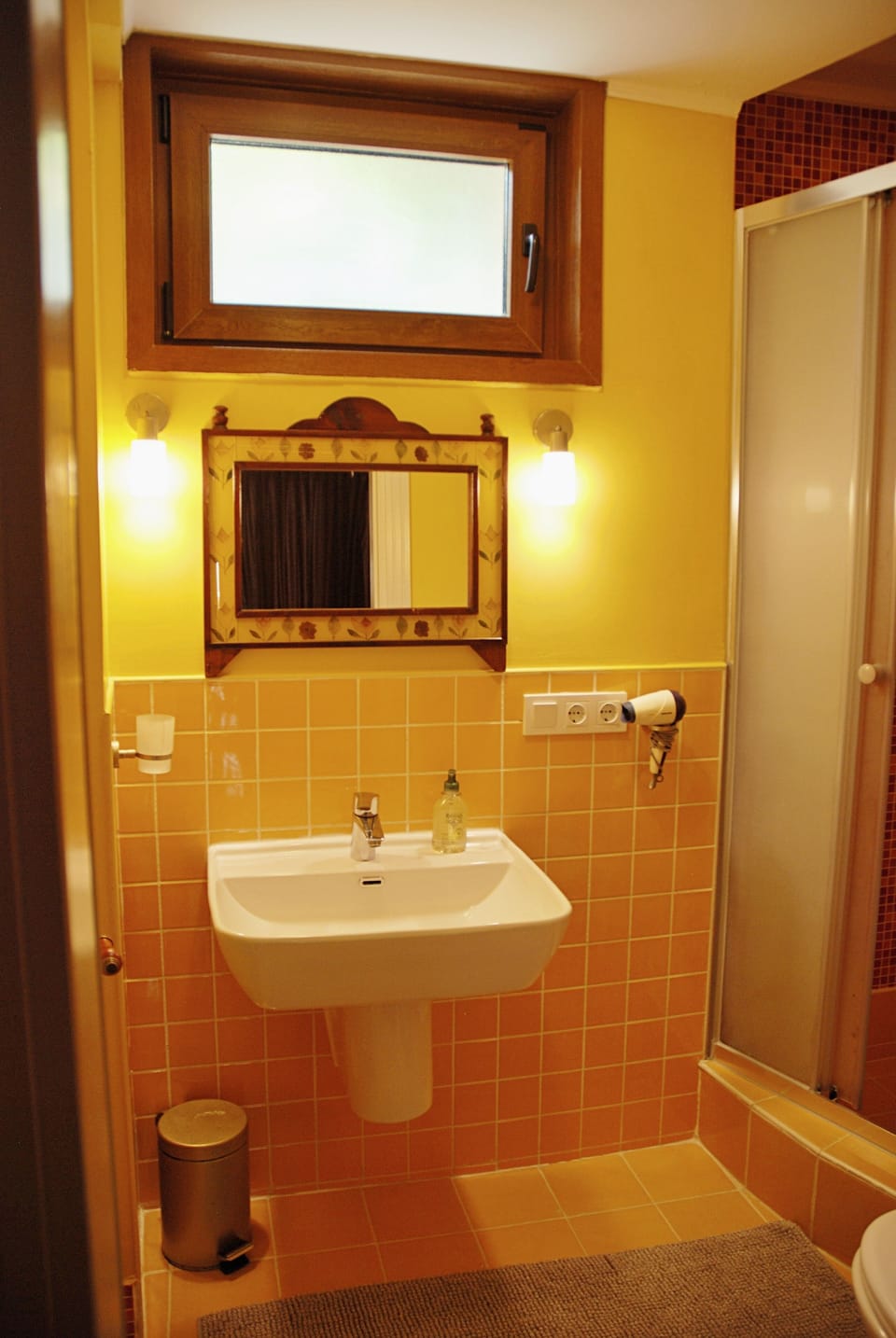 L'isola Guesthouse - Adults Only Bed and Breakfast in Istanbul
