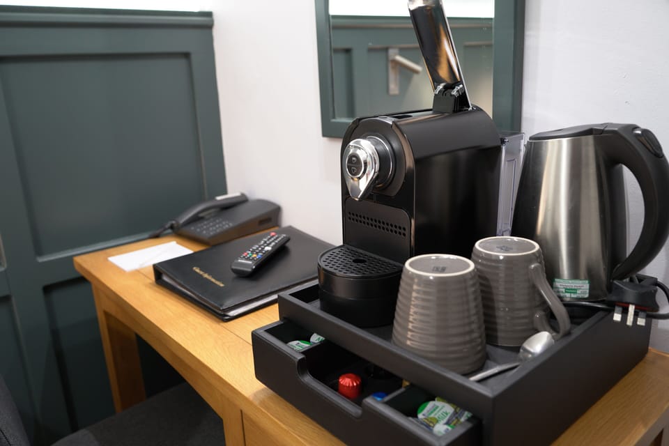 Coach House - External Entry - Stairs Only | Iron/ironing board, free WiFi, bed sheets