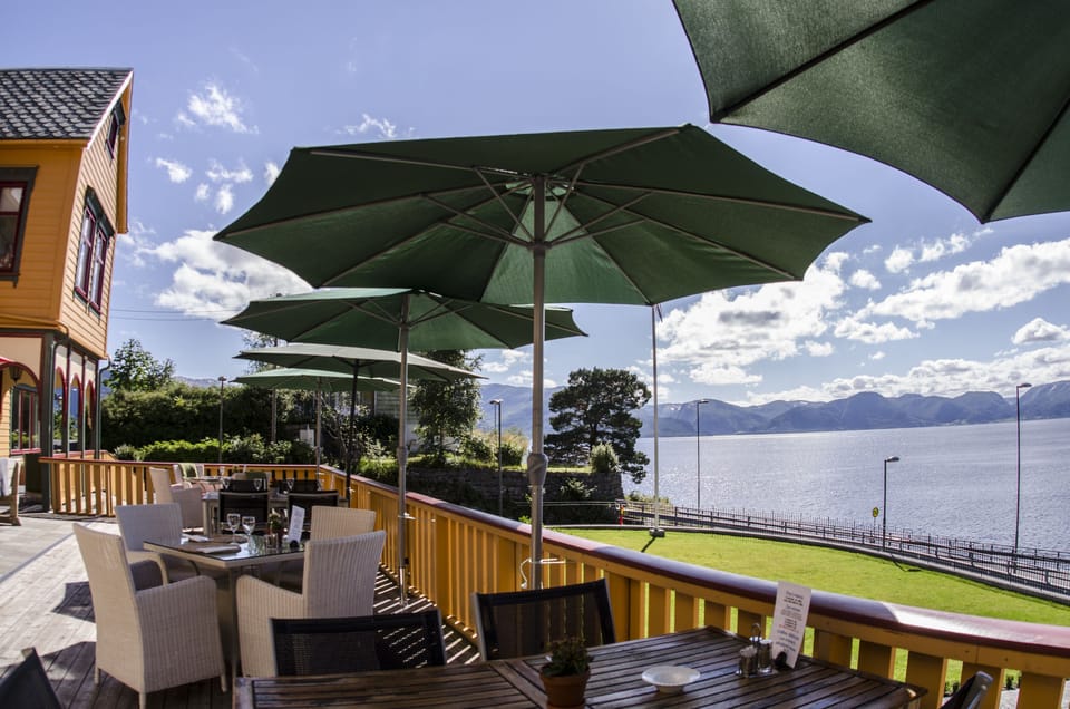 Lavik Fjord Hotell Hotel in Vestland