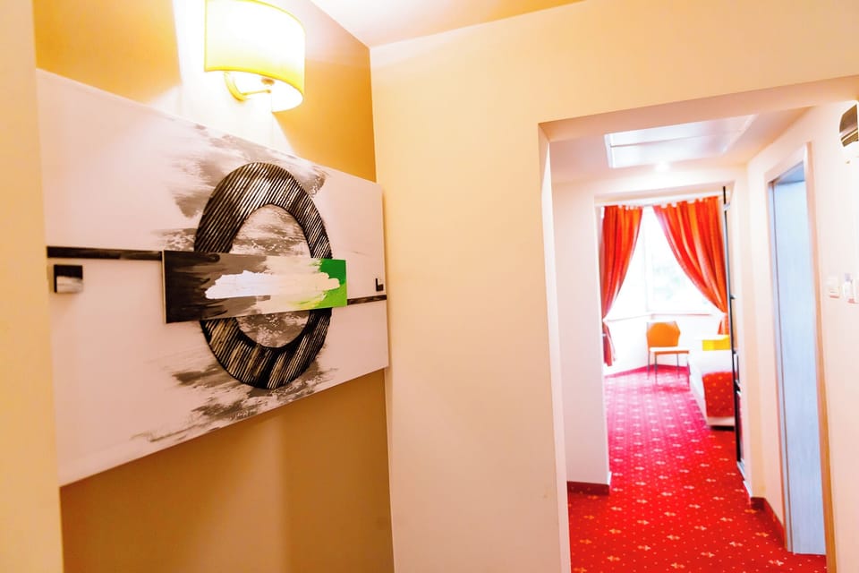Standard Studio Suite | Premium bedding, minibar, in-room safe, desk