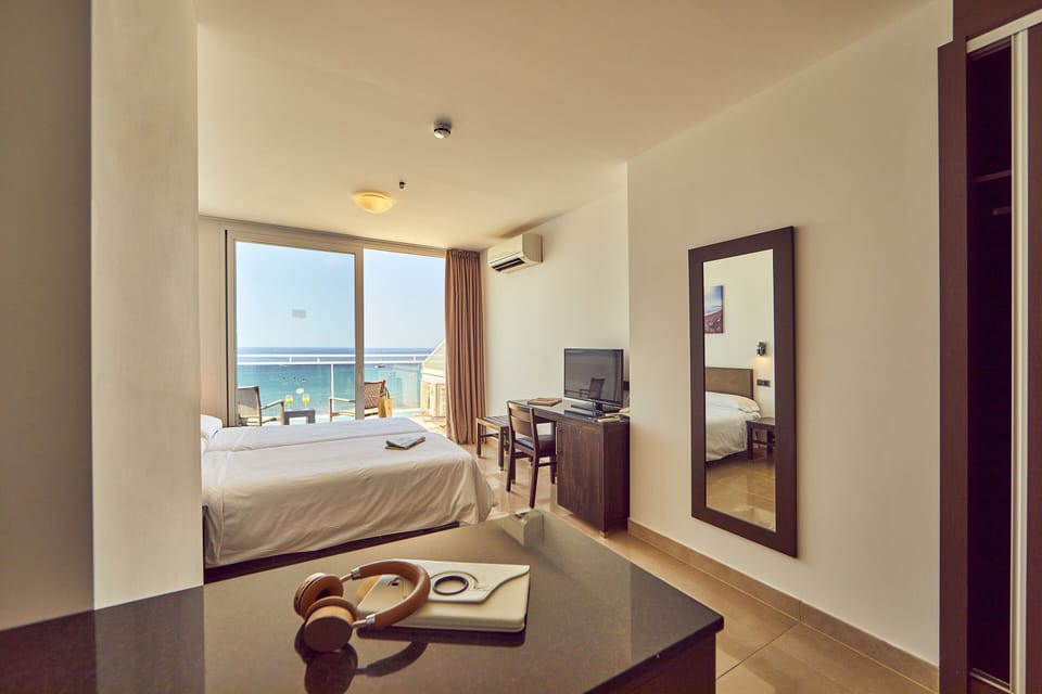 Desk, blackout drapes, free WiFi, bed sheets