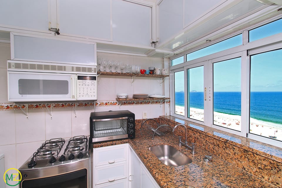 Panoramic Penthouse, 2 Bedrooms, Beach View, Beachfront | Private kitchen | Fridge, cookware/dishes/utensils