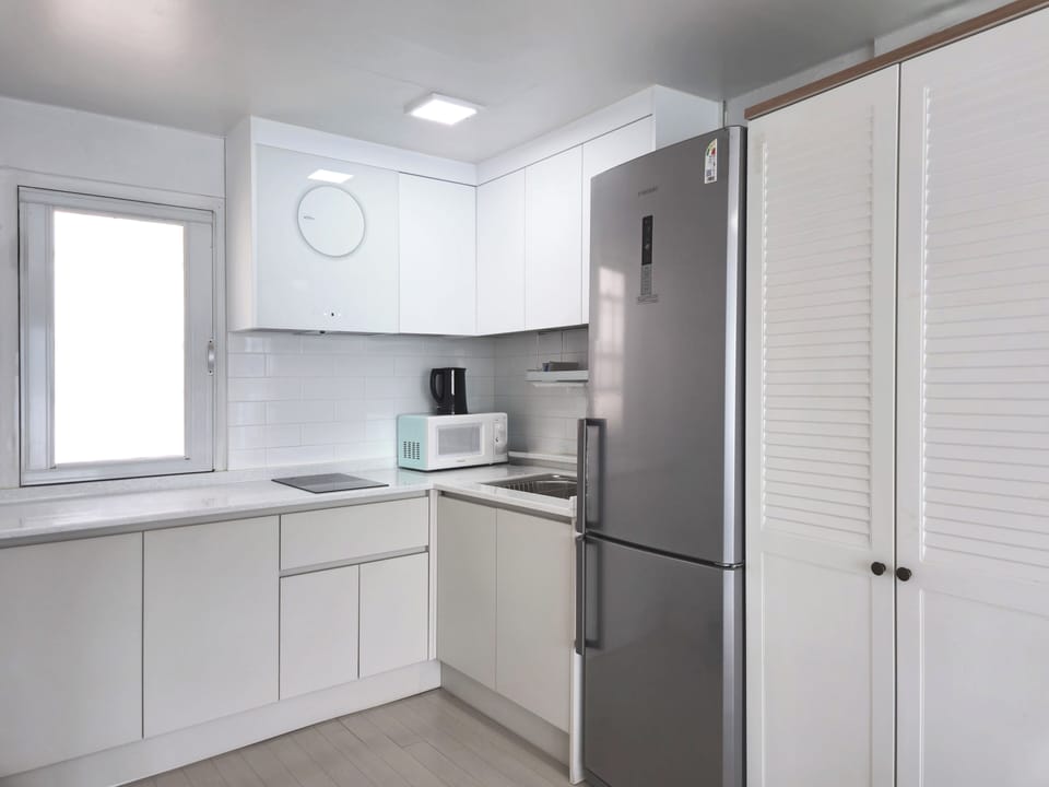 Duplex | Private kitchen | Fridge, microwave, stovetop, rice cooker