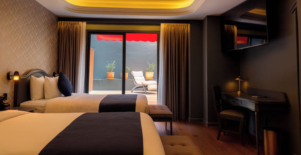 Premium Double Room | Premium bedding, in-room safe, desk, laptop workspace