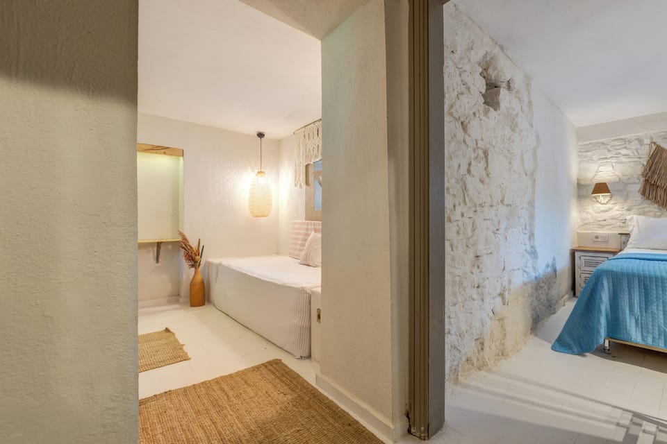 Comfort Triple Room | Premium bedding, minibar, desk, laptop workspace