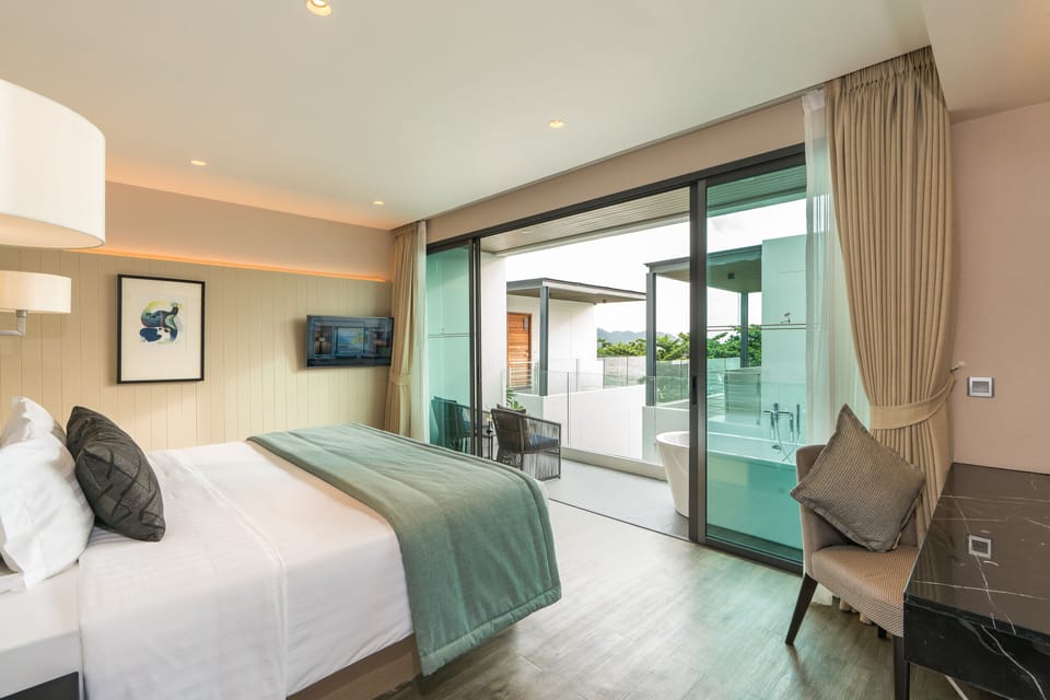 Deluxe Room, Pool View | Premium bedding, minibar, in-room safe, desk