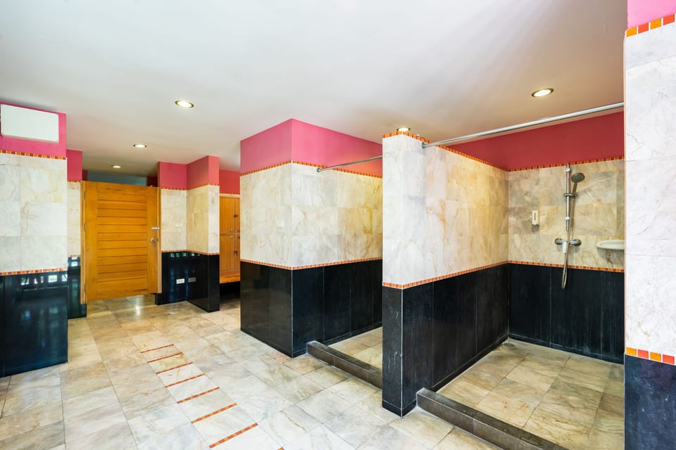 Bathroom shower