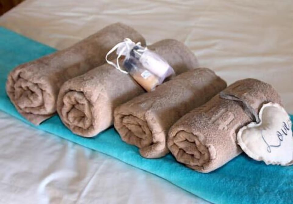 Shower, towels