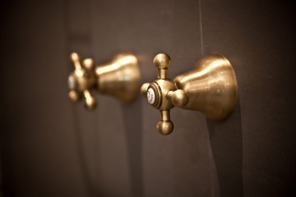 50-cm TV with cable channels