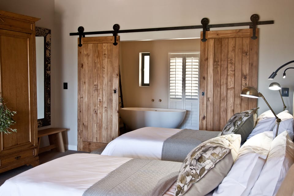 Minibar, in-room safe, individually decorated, desk