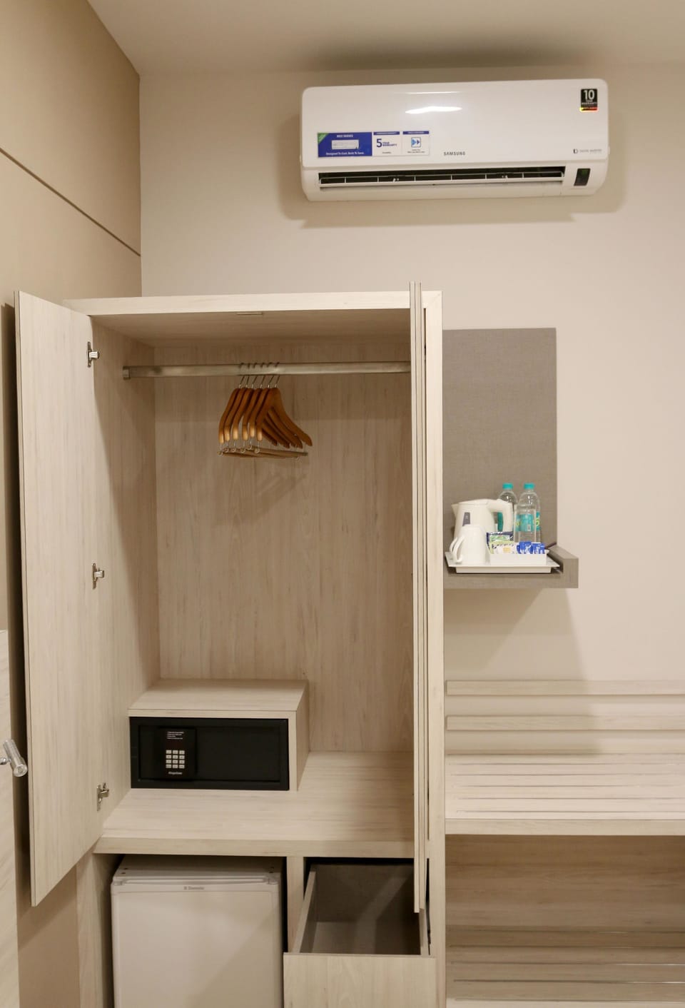 In-room safe, desk, soundproofing, WiFi (free)
