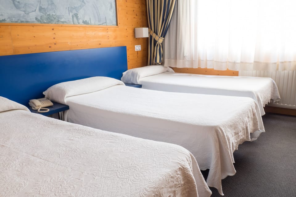 Hotel Bezana Lago Hotel in Cantabria