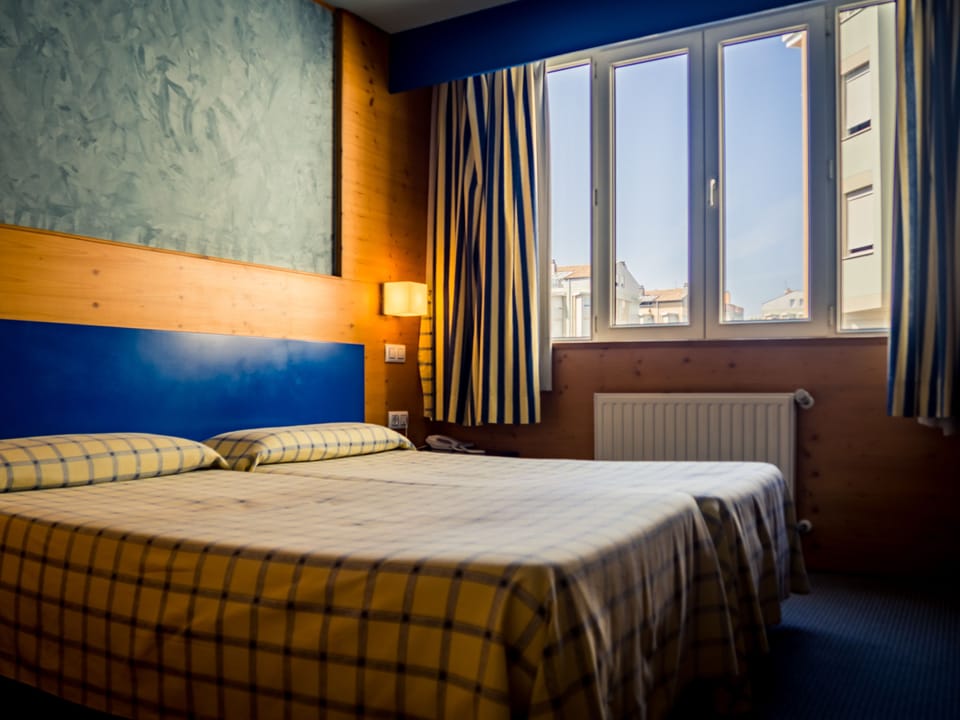Hotel Bezana Lago Hotel in Cantabria