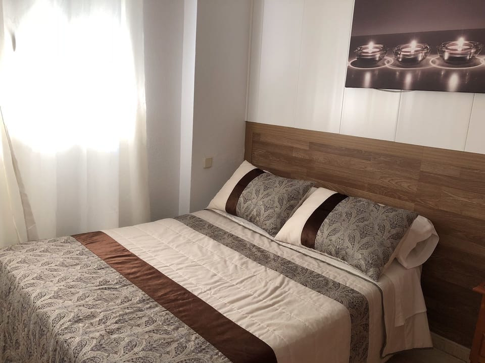 Double Room | Desk, WiFi (free)