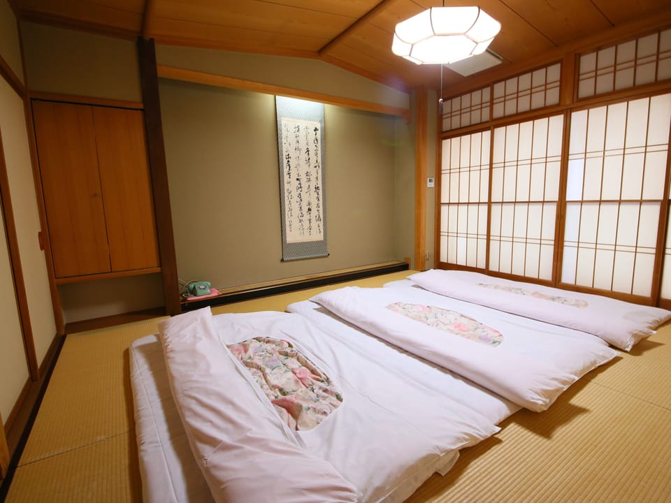 In-room safe, free WiFi, bed sheets