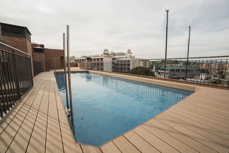 Rooftop pool